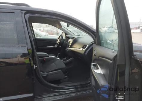 2020 Dodge Journey Se Value z USA, uszkodzony, nr VIN 3C4PDCAB3LT260565